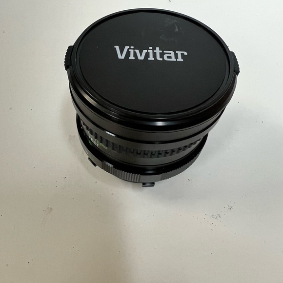 VIVITAR WIDE ANGLE LENS - Picture 2 of 4